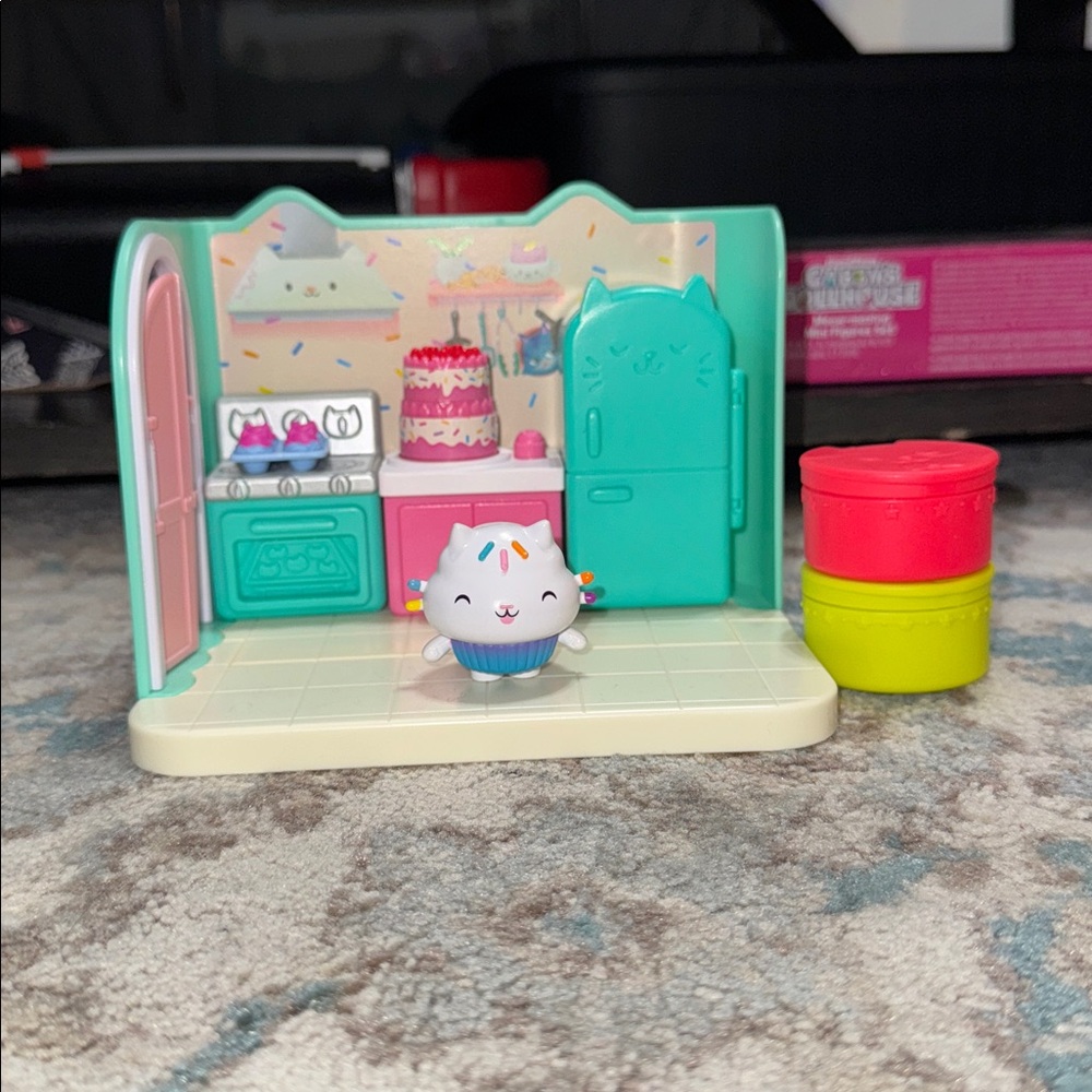 Cakey Kitchen Room with Figure